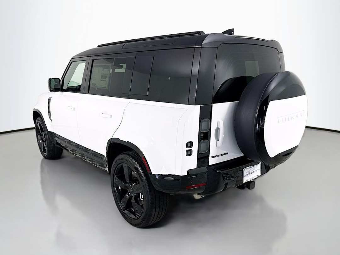 2026 Land Rover Defender 110 XDynamic SE - Image 3
