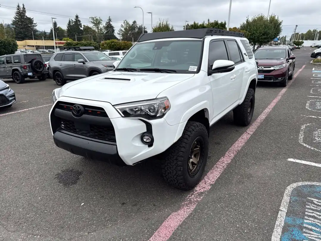 2022 Toyota 4Runner TRD OffRoad Premium - Image 3