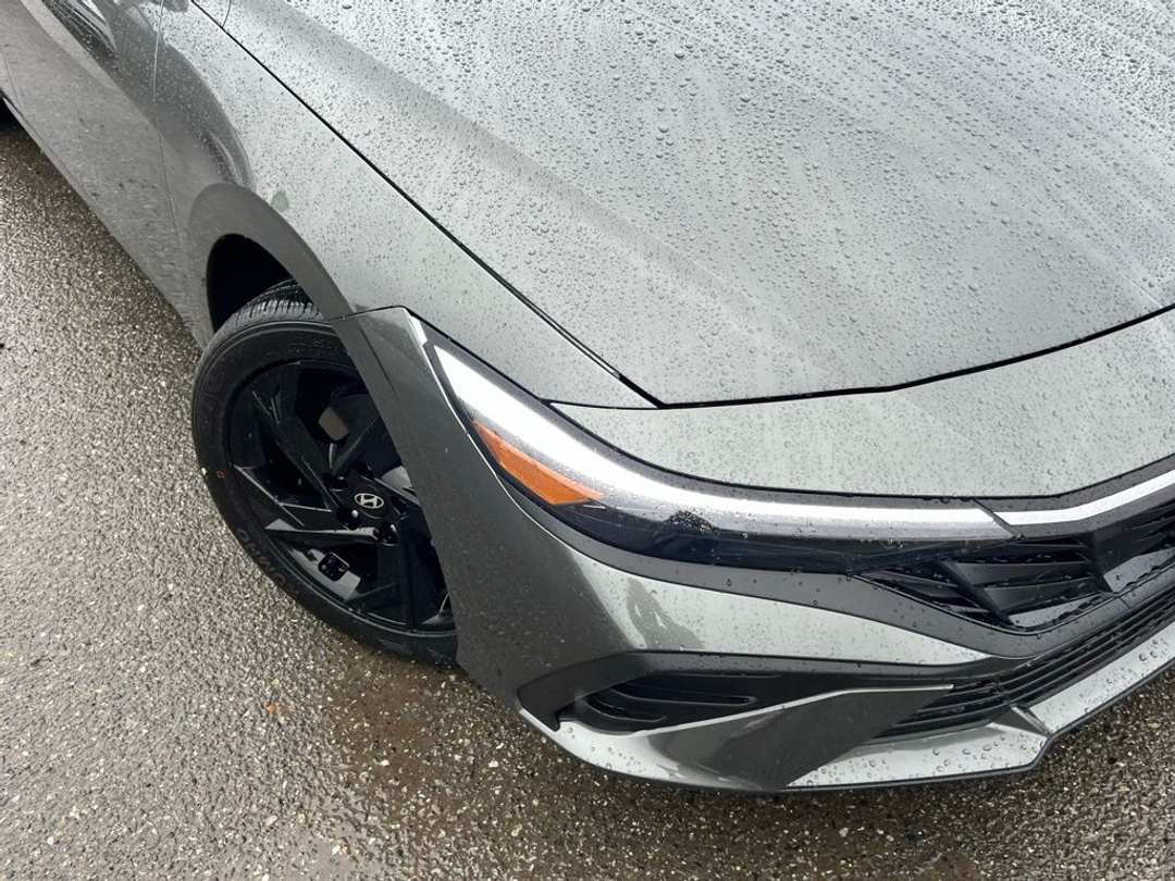 2026 Hyundai Elantra SEL Sport - Image 2