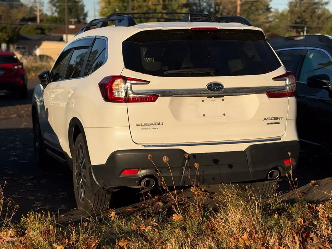 2025 Subaru Ascent Limited - Image 2