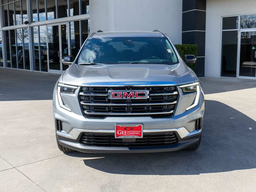 2026 GMC Acadia Elevation - Image 2