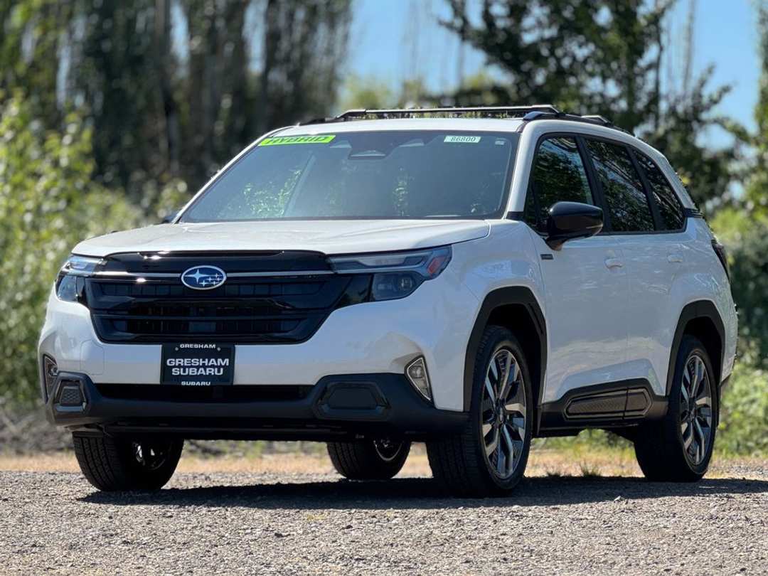 2026 Subaru Forester Touring Hybrid - Image 3