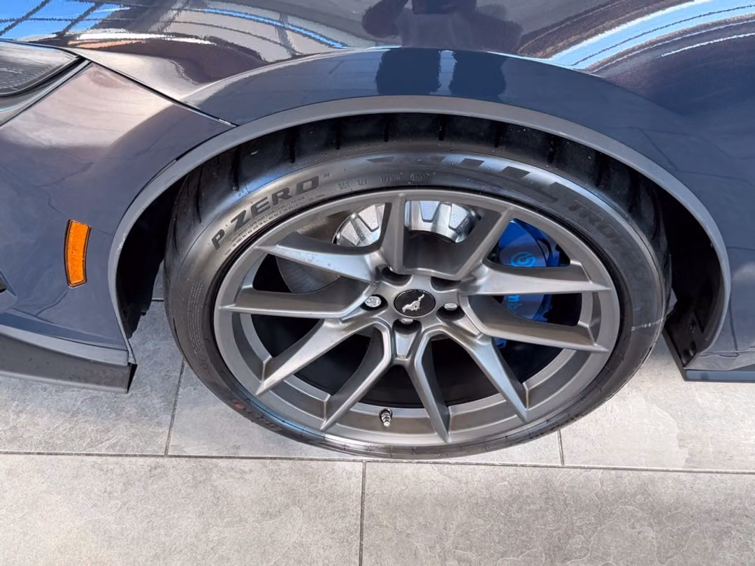 2026 Ford Mustang Dark Horse - Image 3
