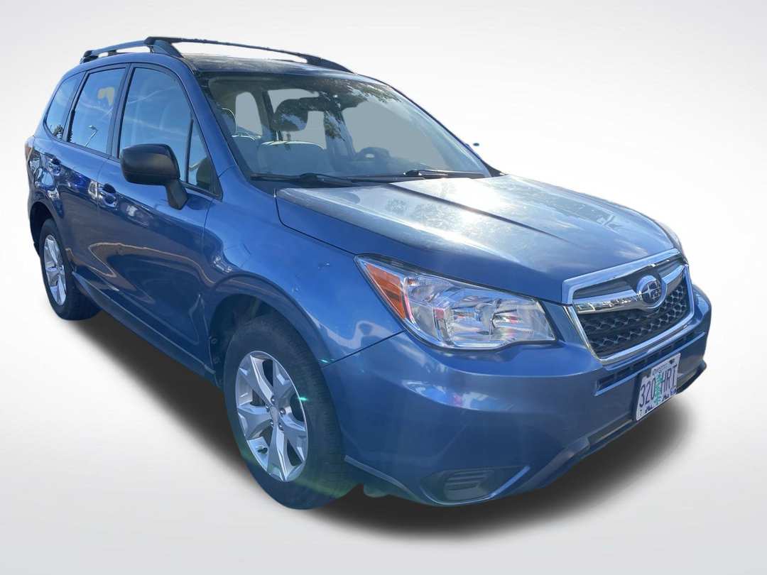 2015 Subaru Forester 2.5i - Image 3
