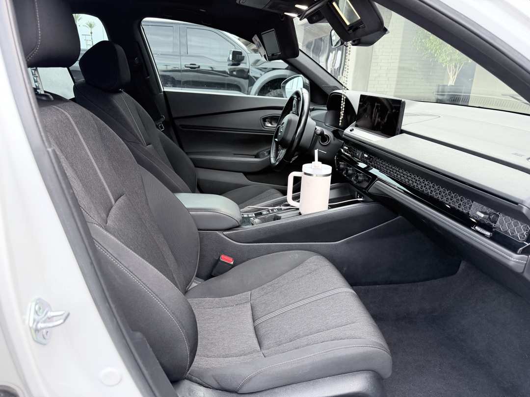 2023 Honda Accord Hybrid Sport - Image 3