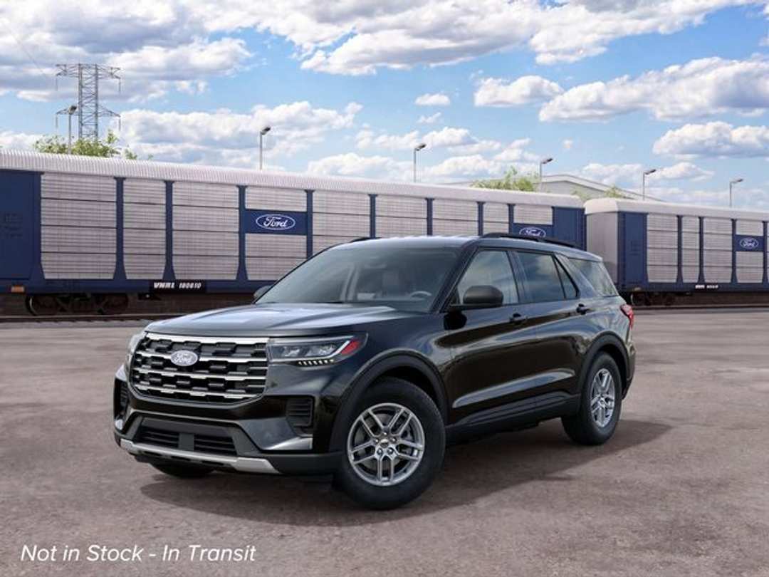 2027 Ford Explorer Active - Image 2