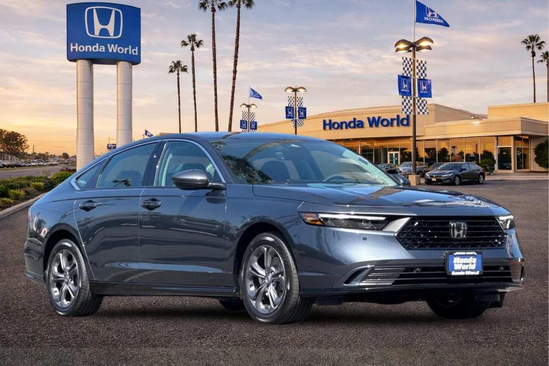 2026 Honda Accord Hybrid EXL - Image 2
