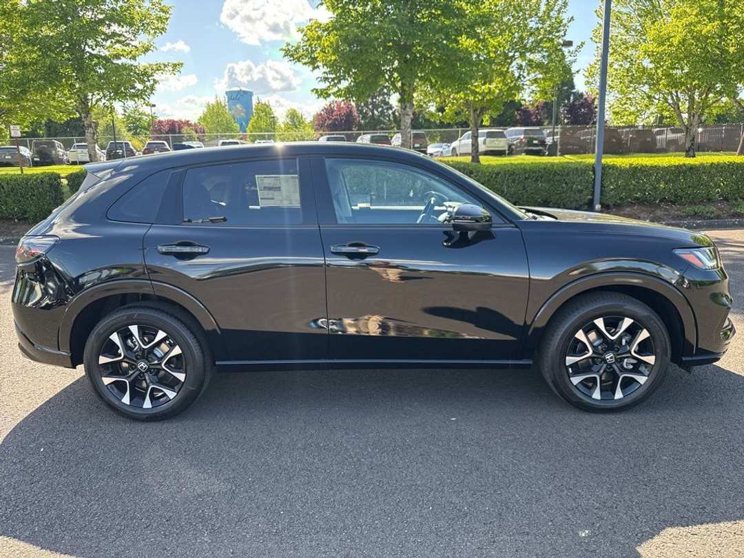 2026 Honda HR-V EXL - Image 2