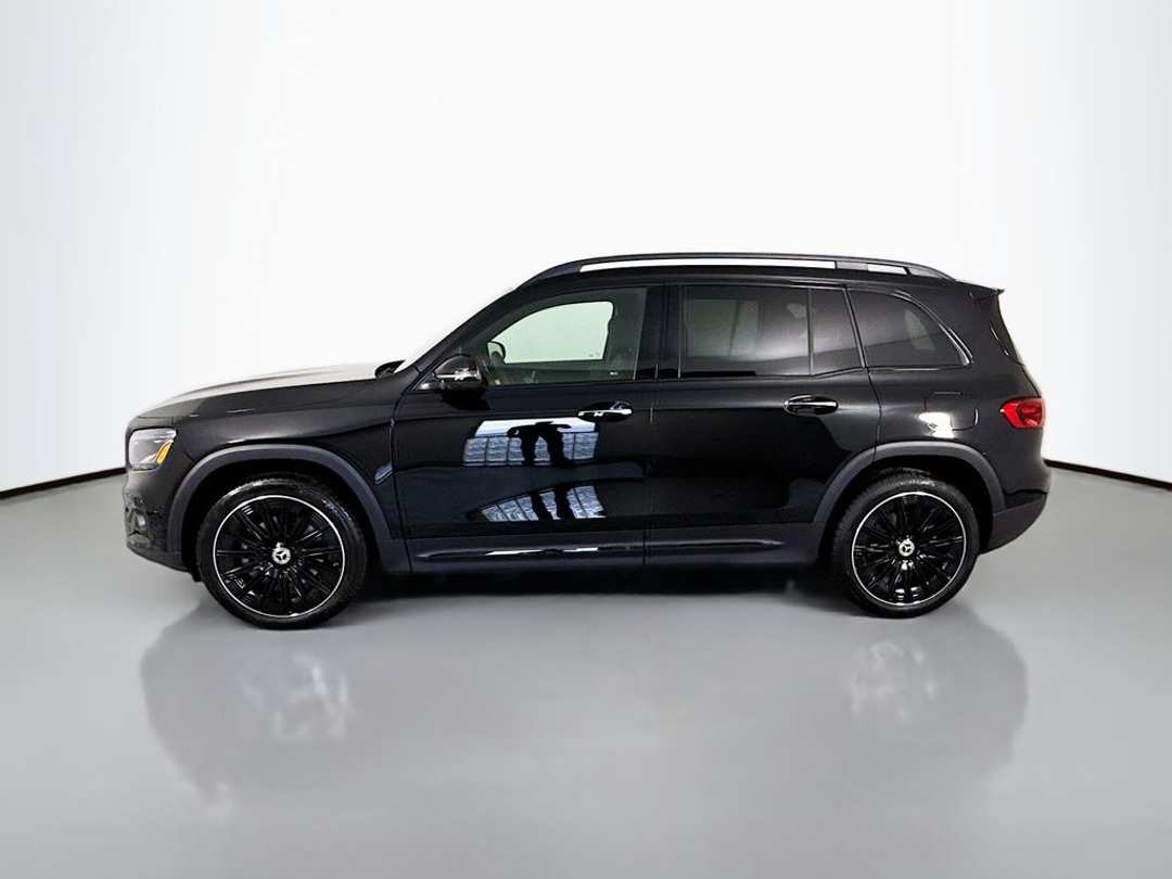 2026 Mercedes-Benz GLB GLB 250 - Image 2