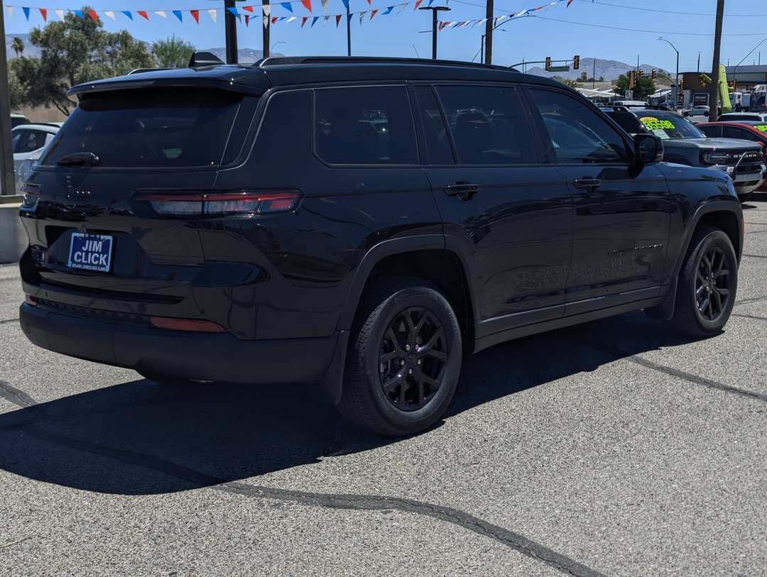 2025 Jeep Grand Cherokee L Altitude X - Image 2