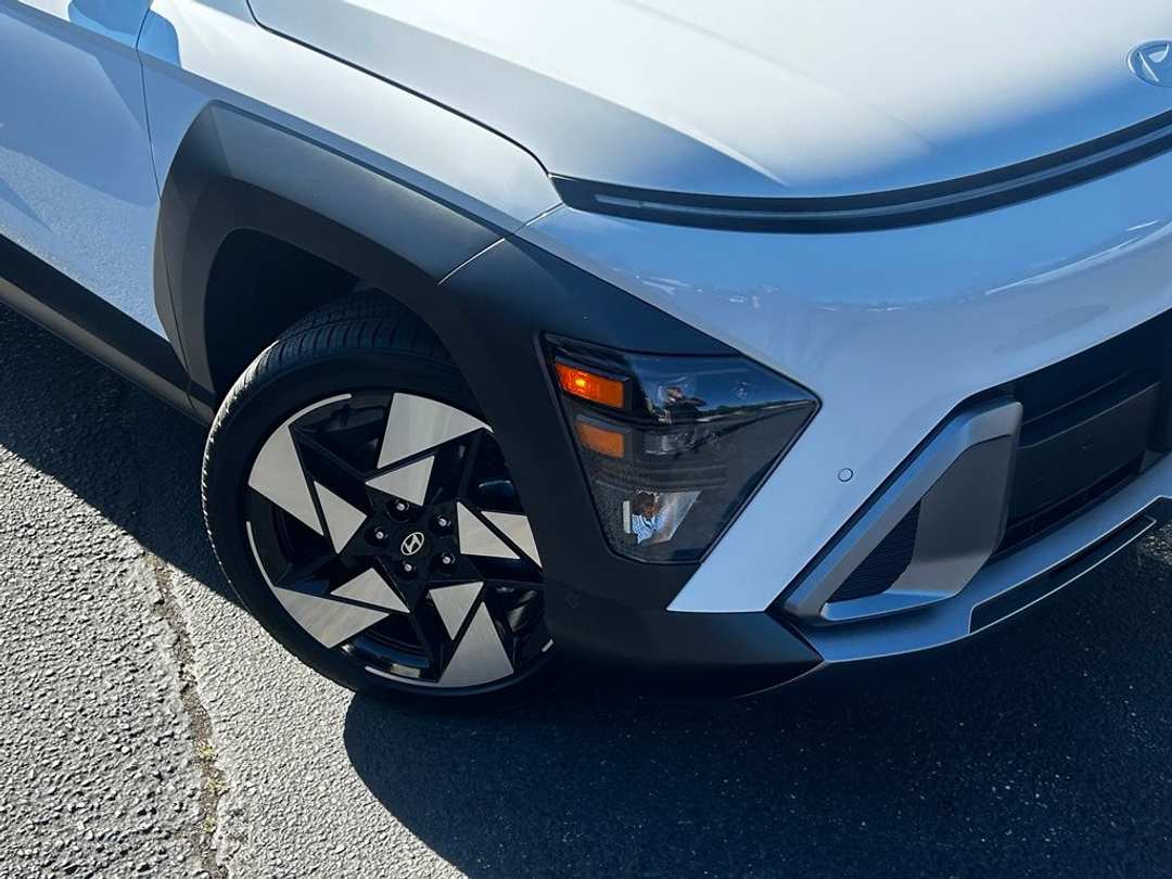 2027 Hyundai Kona Limited - Image 2