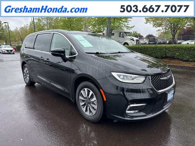 2024 Chrysler Pacifica Hybrid Select