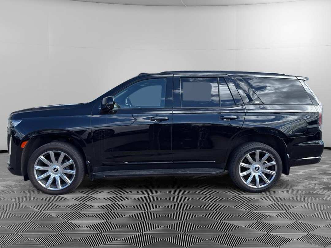 2021 Cadillac Escalade Sport - Image 2