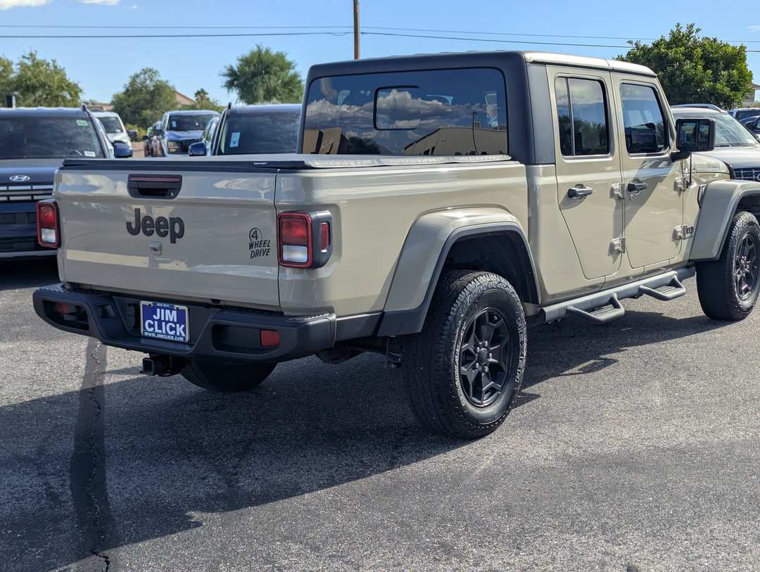 2022 Jeep Gladiator Willys - Image 2