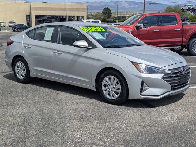 2019 Hyundai Elantra SE