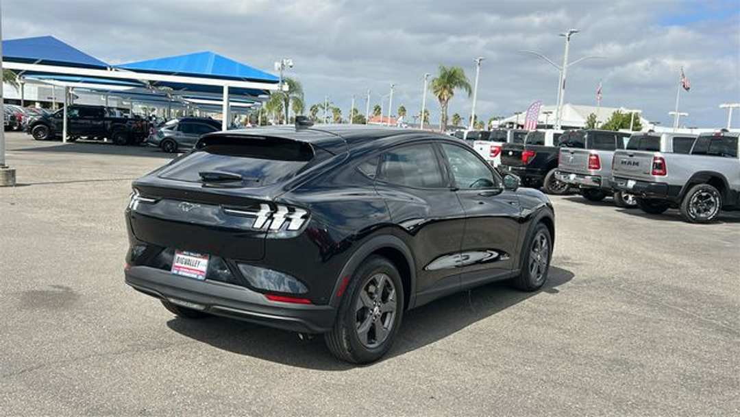 2023 Ford Mustang Mach-E Select - Image 3