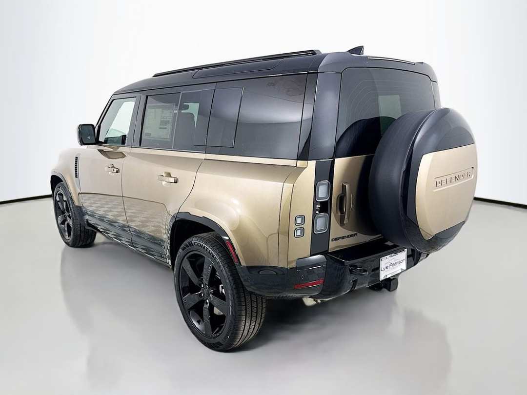 2026 Land Rover Defender 110 XDynamic SE - Image 3