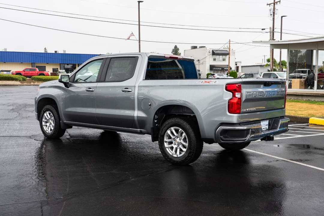 2026 Chevrolet Silverado 1500 LT - Image 2