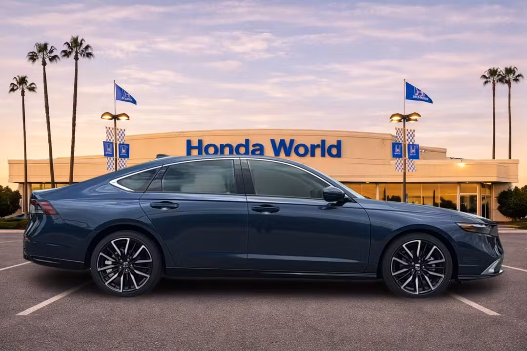 2026 Honda Accord Hybrid Touring - Image 3