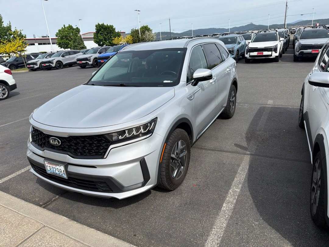 2021 Kia Sorento Hybrid S - Image 2