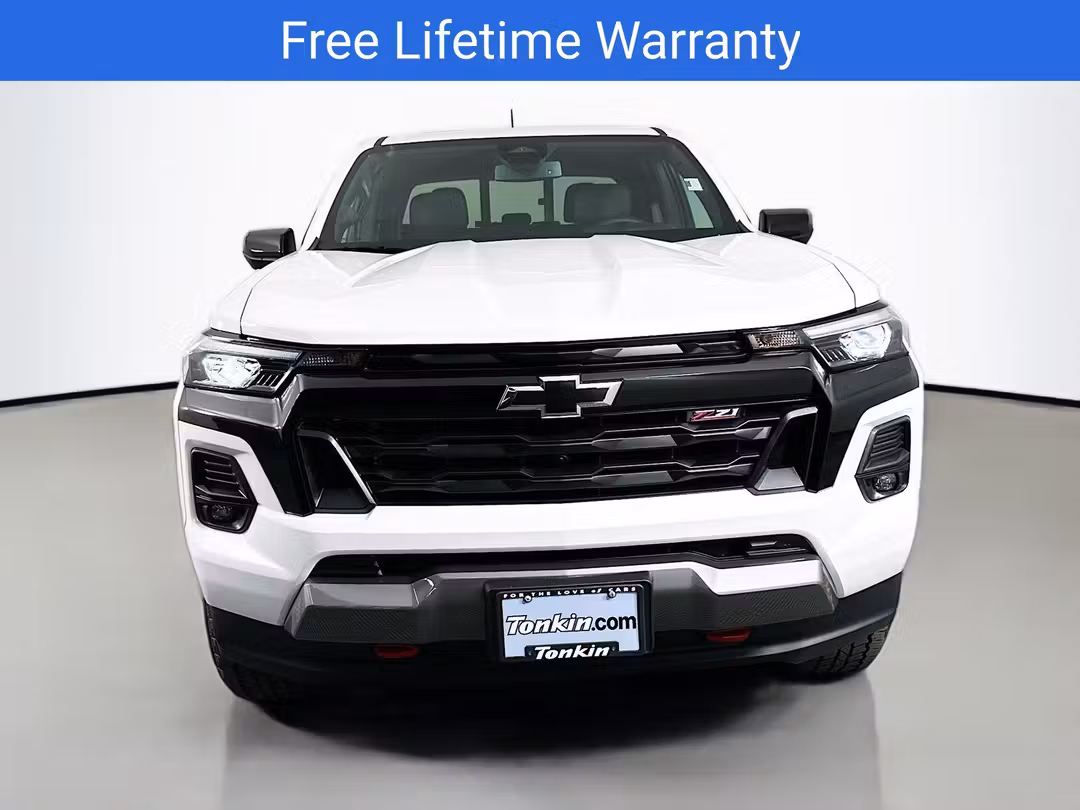 2026 Chevrolet Colorado Z71 - Image 2