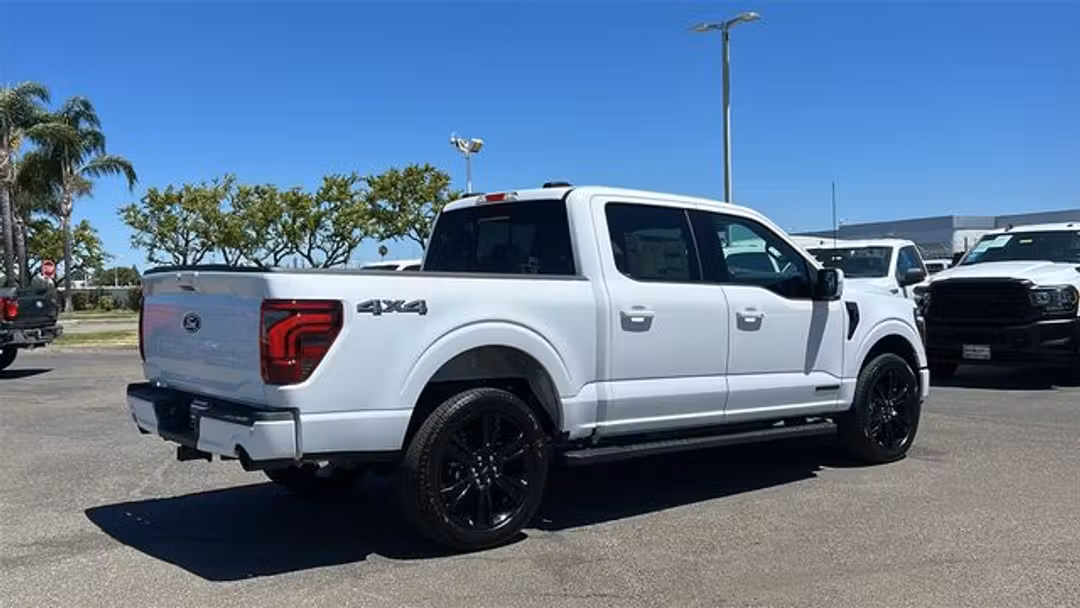 2026 Ford F-150 Lariat - Image 3