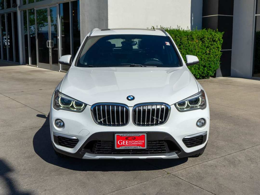 2018 BMW X1 xDrive28i - Image 2