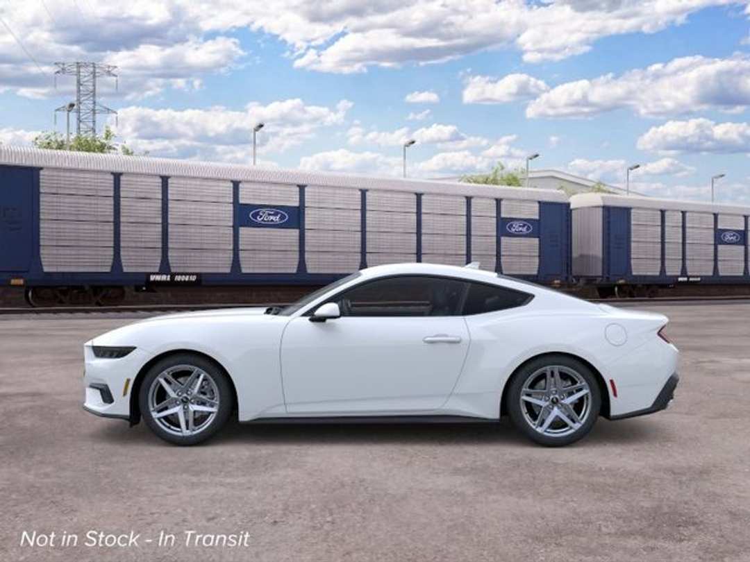 2026 Ford Mustang EcoBoost - Image 3
