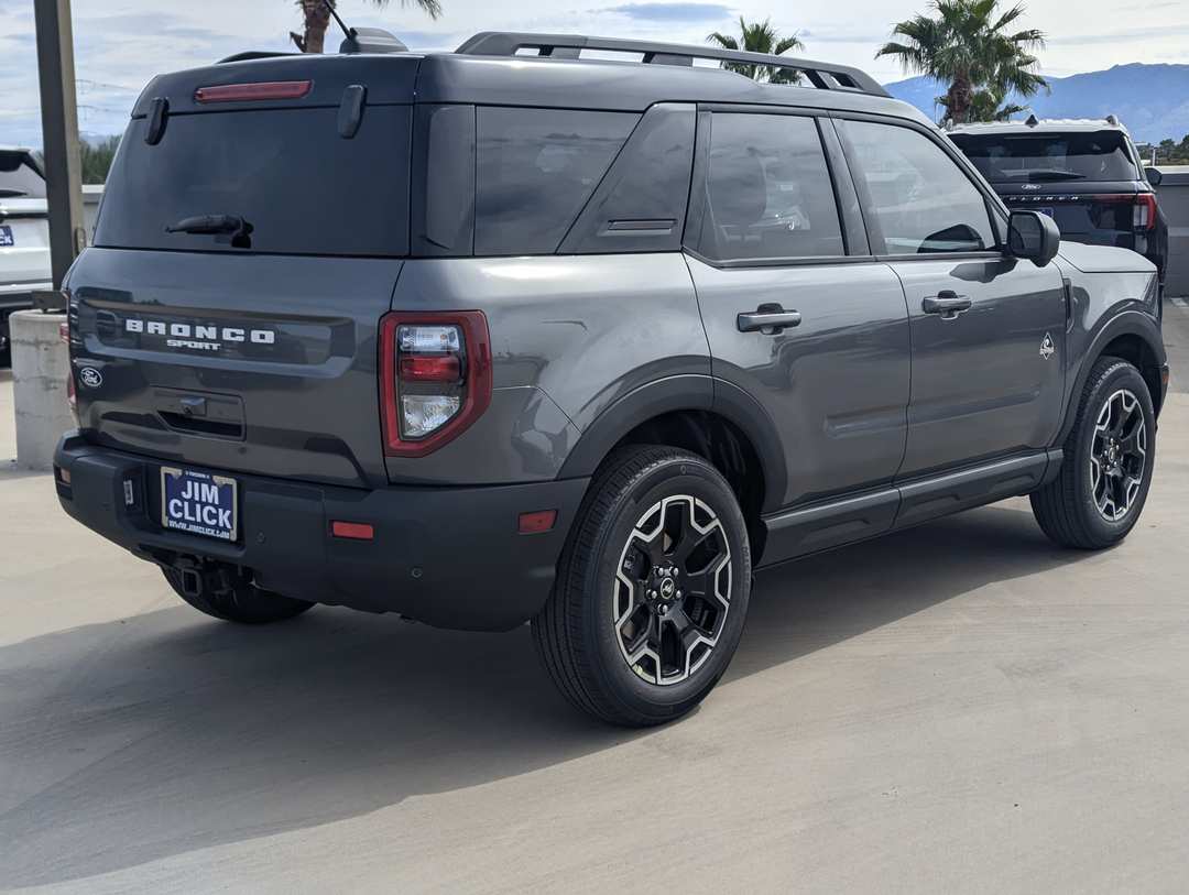 2026 Ford Bronco Sport Outer Banks - Image 2