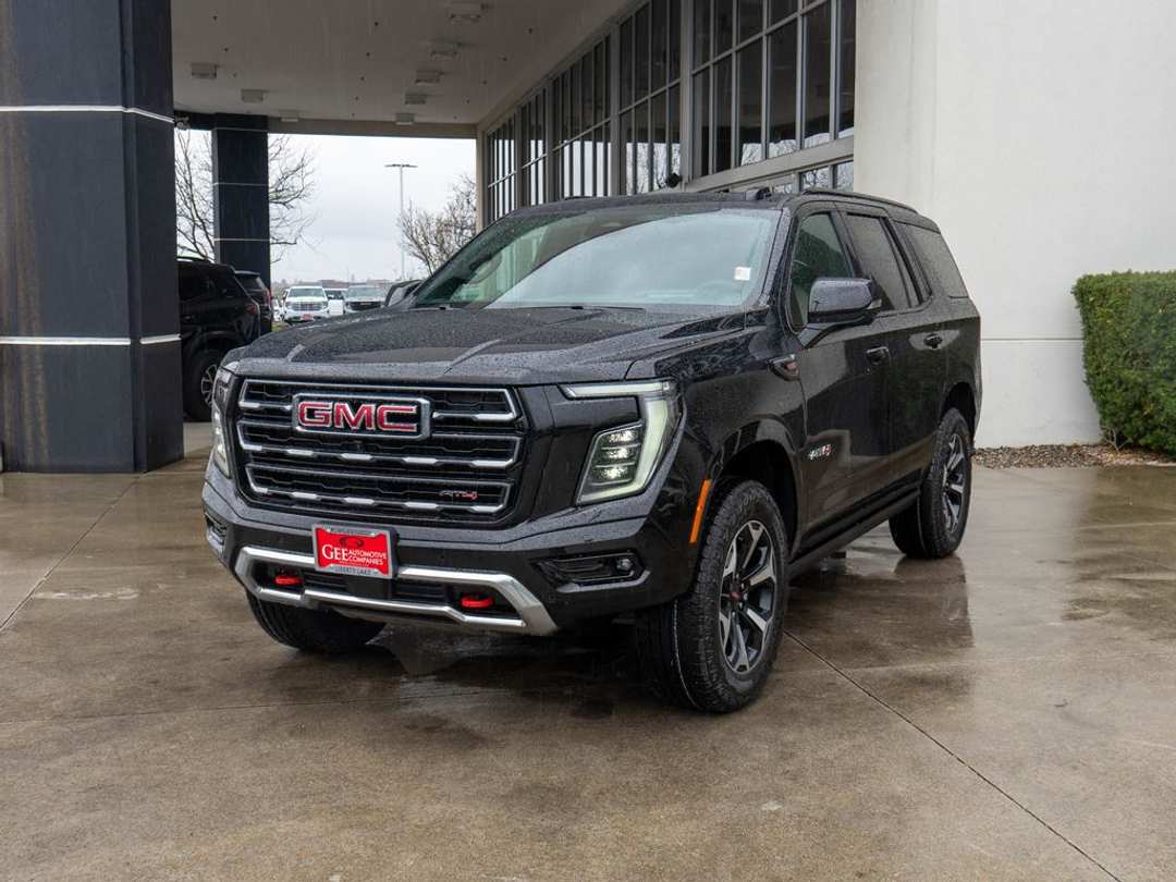 2026 GMC Yukon AT4 - Image 3