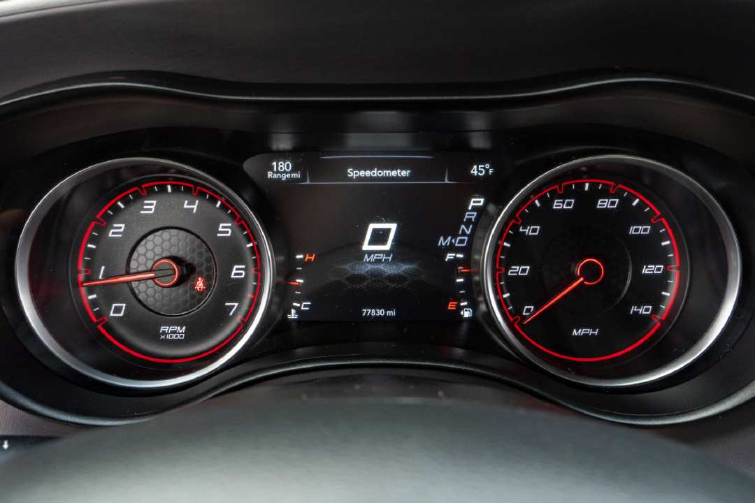 2022 Dodge Charger SXT - Image 3