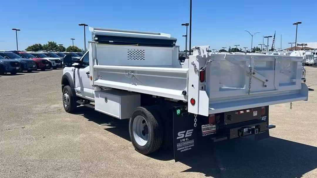 2026 Ford F-550Sd XL - Image 3