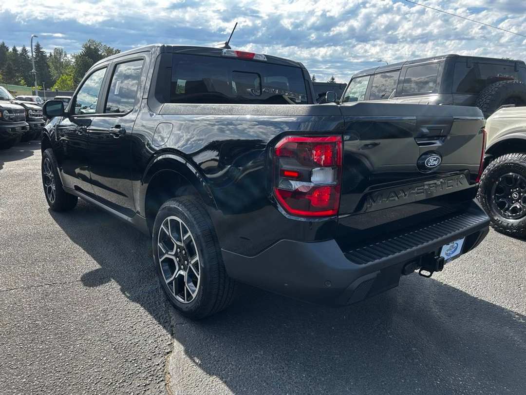 2026 Ford Maverick Lariat - Image 3