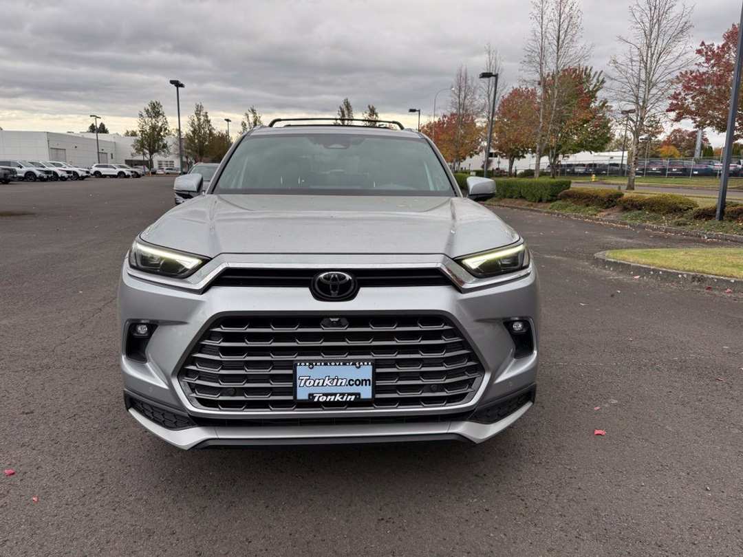 2024 Toyota Grand Highlander Hybrid MAX Platinum - Image 2