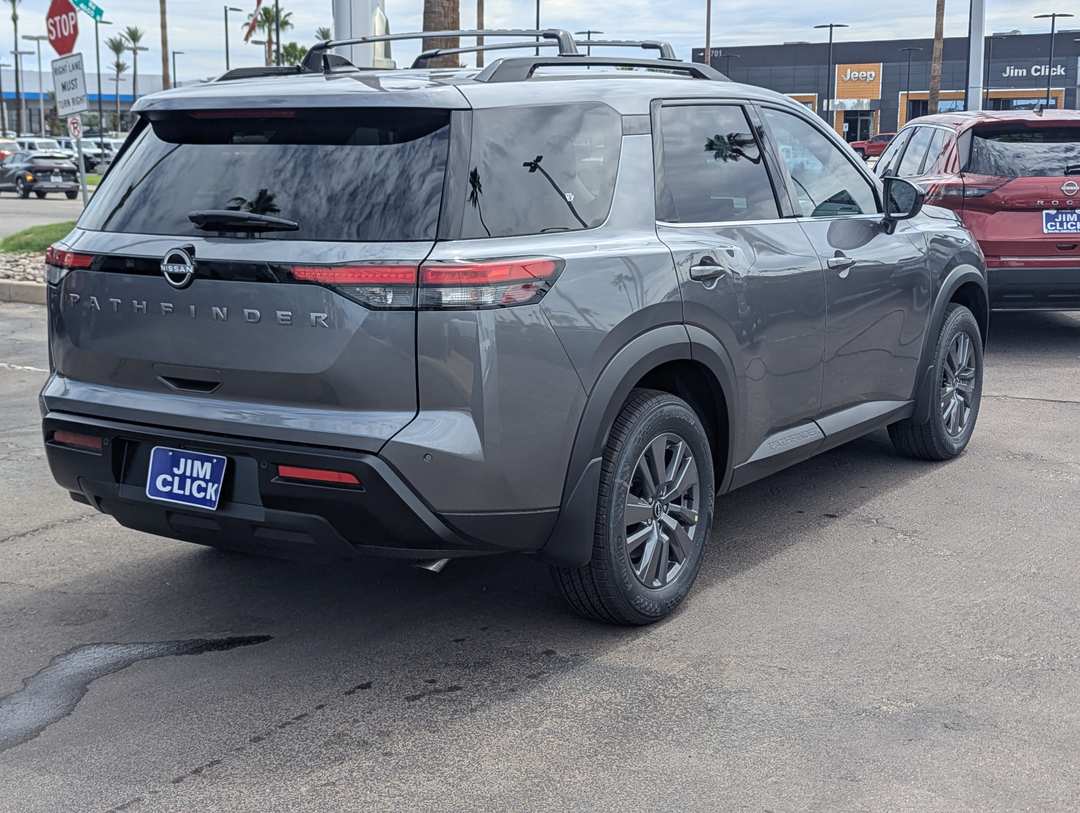 2026 Nissan Pathfinder SV - Image 2