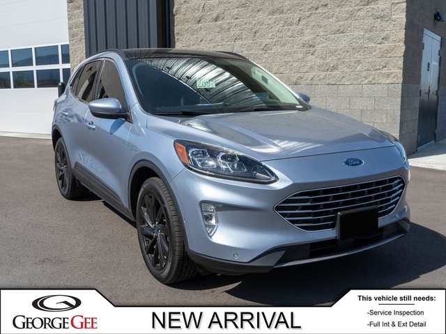 2022 Ford Escape Titanium