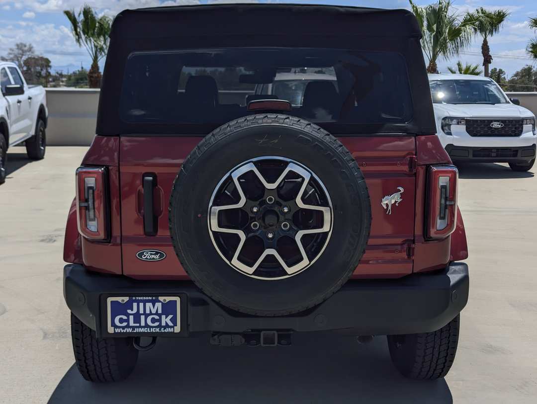 2026 Ford Bronco Outer Banks - Image 3