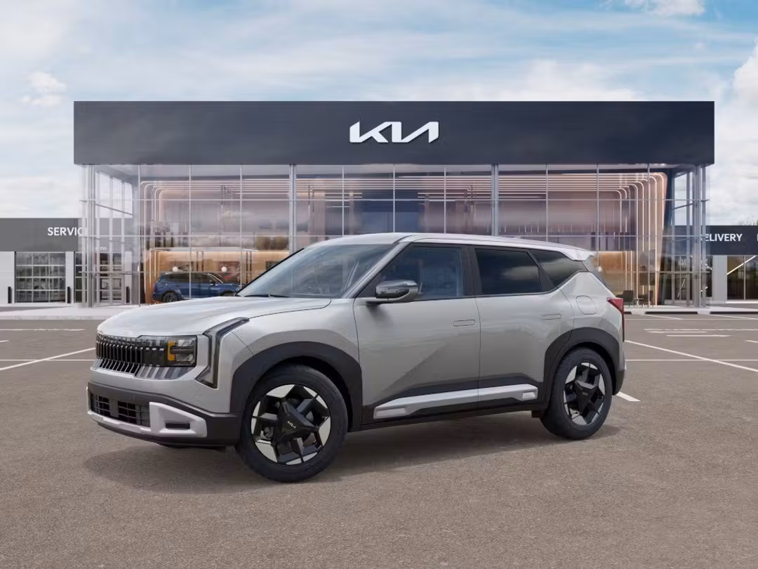 2027 Kia Seltos S - Image 3
