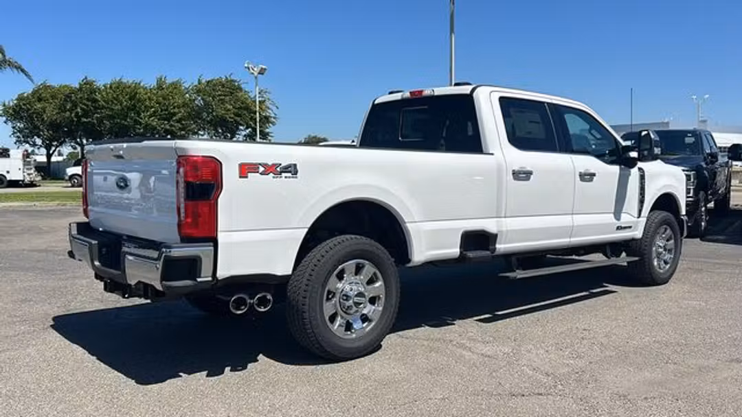 2026 Ford F-250Sd Lariat - Image 3