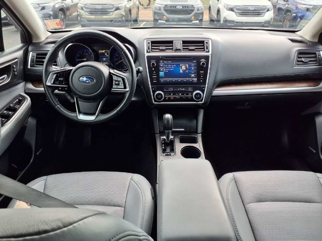 2018 Subaru Outback 2.5i - Image 2