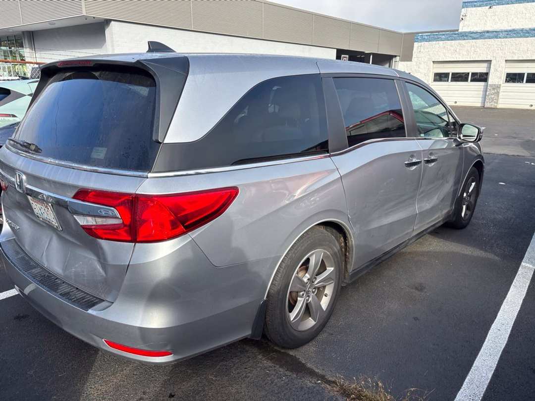 2018 Honda Odyssey EXL - Image 3