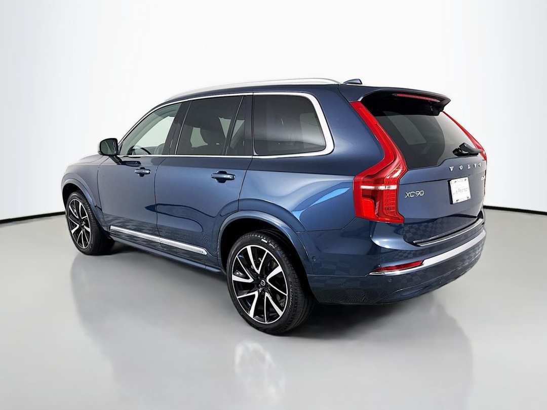 2023 Volvo Xc90 B6 Plus 6Seater - Image 3