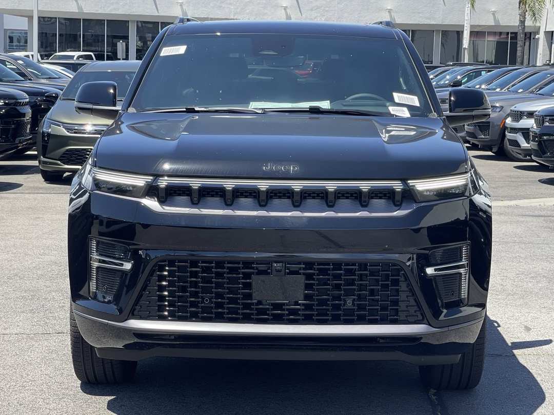 2026 Jeep Grand Wagoneer Limited Reserve - Image 2