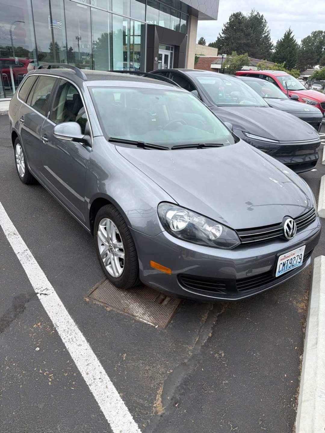 2011 Volkswagen Jetta Sportwagen 2.0L TDI - Image 3