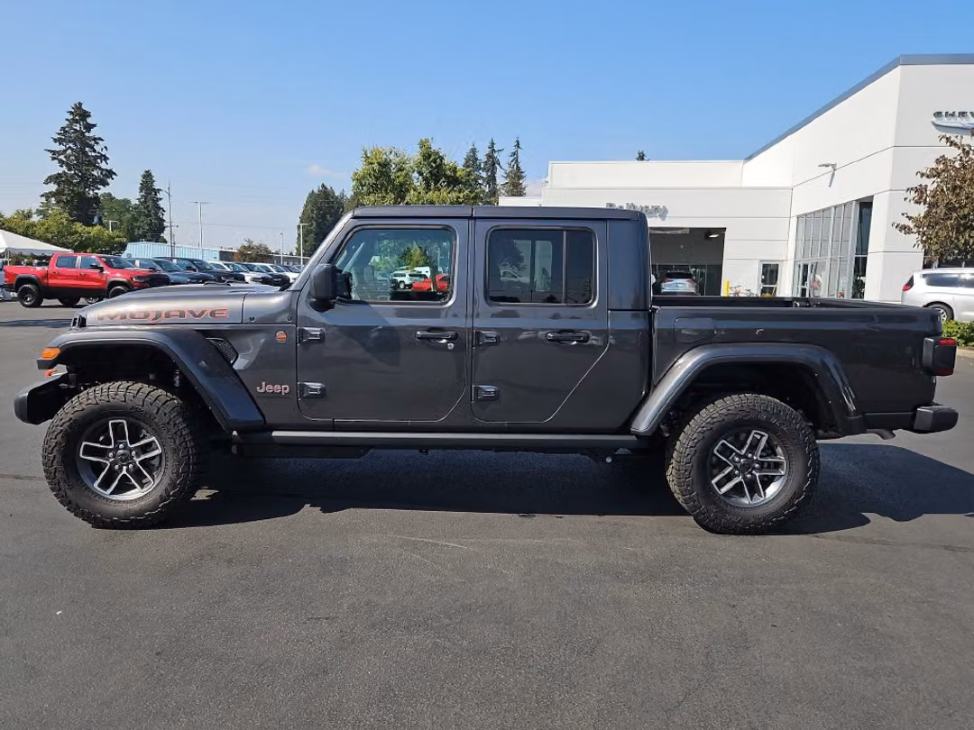 2026 Jeep Gladiator Mojave - Image 3