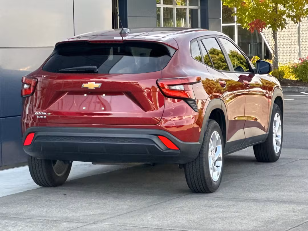 2024 Chevrolet Trax LS - Image 3