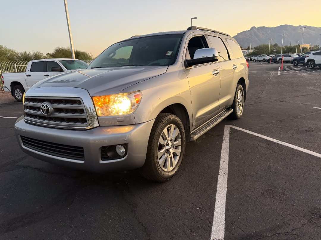 2013 Toyota Sequoia Limited - Image 3