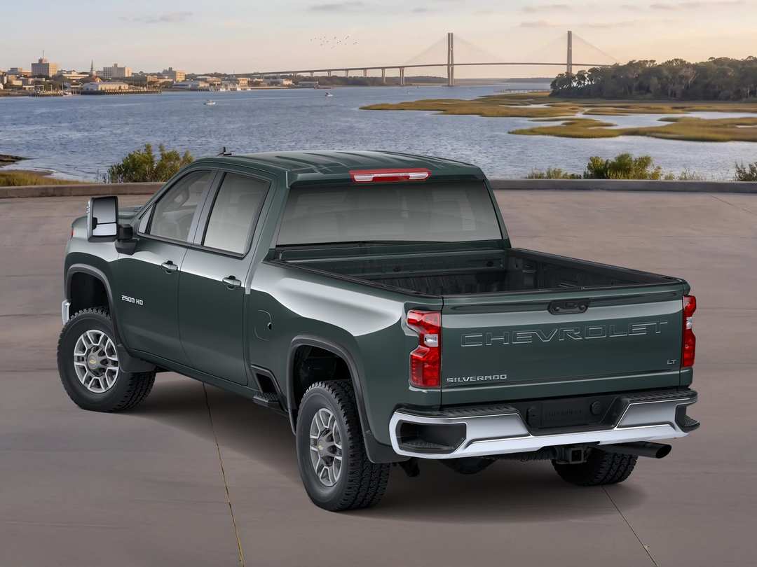 2026 Chevrolet Silverado 2500Hd LT - Image 2