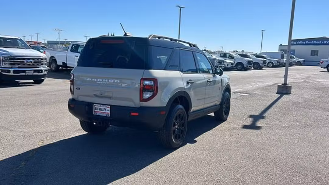 2025 Ford Bronco Sport Badlands - Image 3