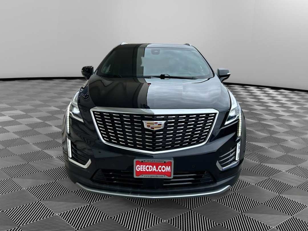 2024 Cadillac Xt5 Premium Luxury - Image 2